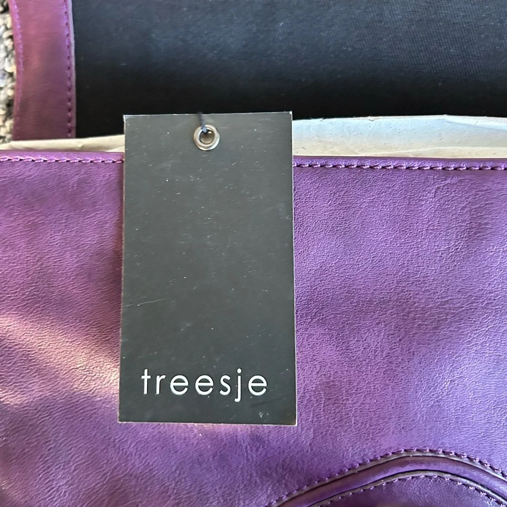 Treesje Violet Leather‎ Clutch with Braided Accent